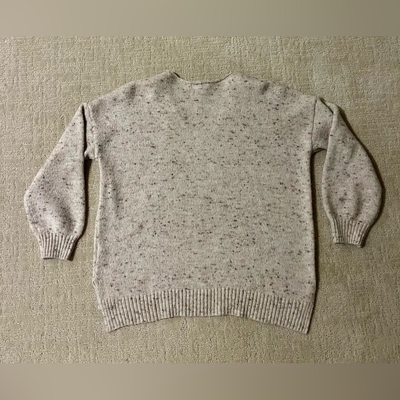 Blu Pepper Cream V-Neck Sweater women’s size S - Picture 3 of 3